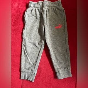 Boys Puma sweatpants